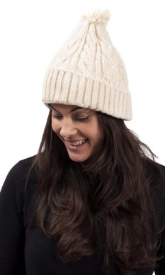 Vlnená čiapka s brmbolcom / natur