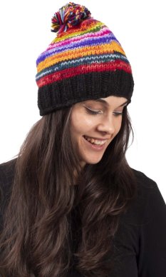 Vlnená čiapka s brmbolcom /  multicolor