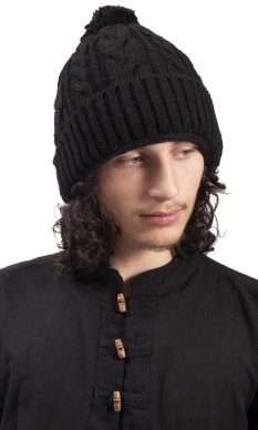 Vlnená čiapka s brmbolcom / čierna II.