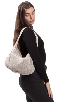 Kabelka DHARA čierno - biela