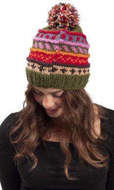 Vlnená čiapka s brmbolcom /  zelená