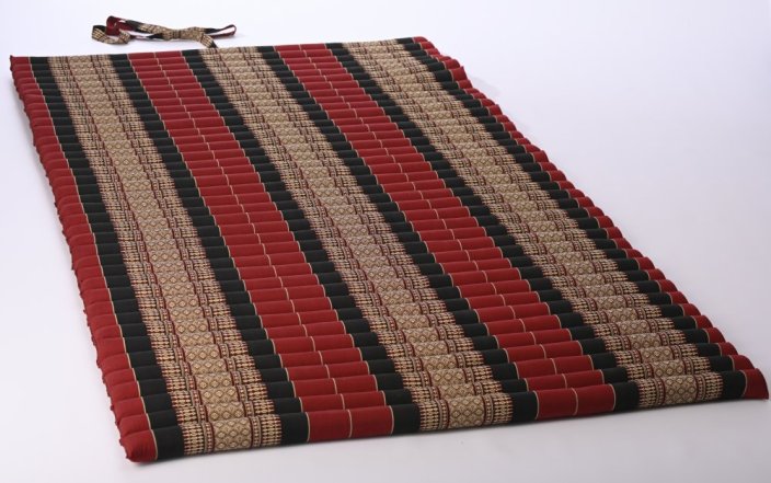 Futon rolowany czerwono-czarny szerokość 120cm