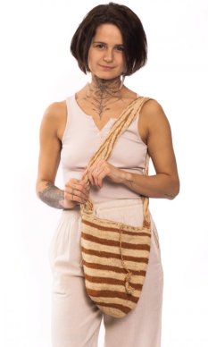 Taška MOCHILA od kmene Kogi – ČERVENÁ ROVNÁ CESTA