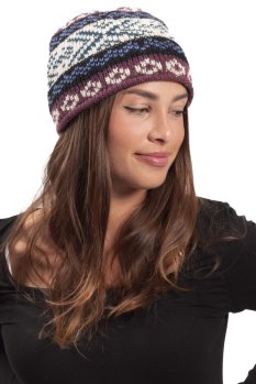 Wełniana czapka ze wzorem NOMAD fioletowo-biały