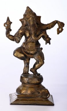 Metalowa statua Tańcząca Ganesha