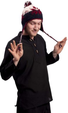 Vlněná čepice se střapci / bílo-černá