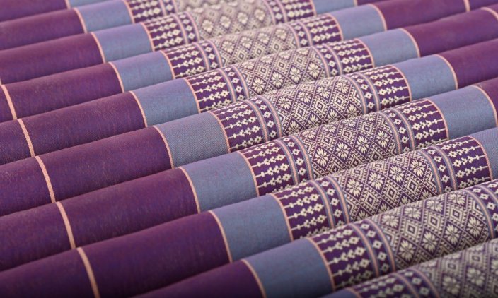 Futon rolowany fioletowy / szerokość 120 cm